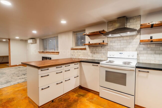 Photo - 1815 NW Hoyt St Unit 1