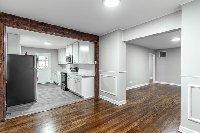 Photo - 345 S White Station Rd