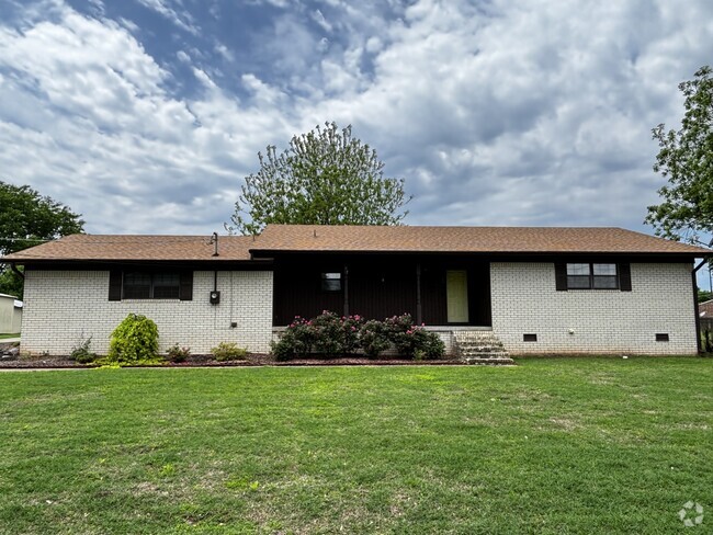Building Photo - 307 N 5th St Rental