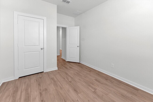 Photo - 16906 Tulip Row Ln