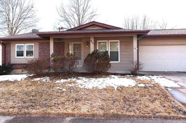 Building Photo - Charming 3-Bed, 2-Bath Home with 2 Car Garage & Covered Patio