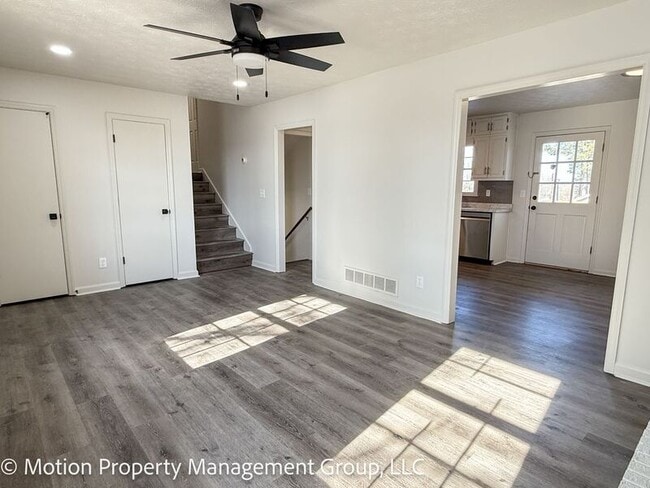 Photo - 1330 Hillcrest Dr