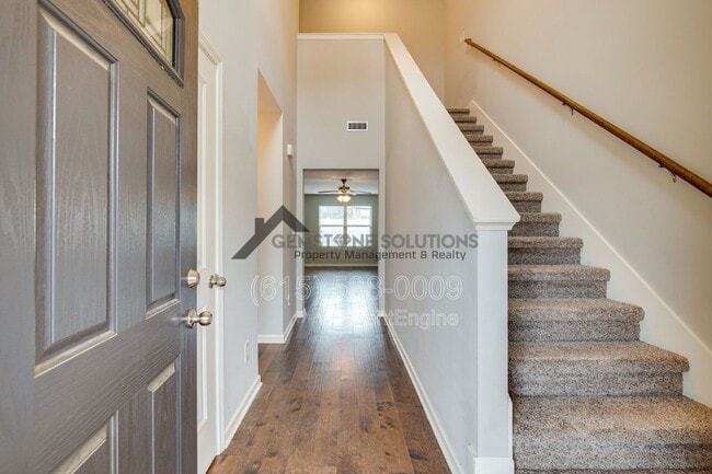 Photo - 4018 Commons Dr