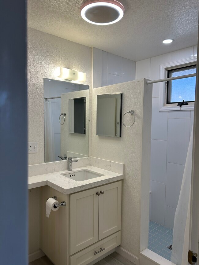 Bathroom - 1303 Aspen Pl Unidad Front Addition