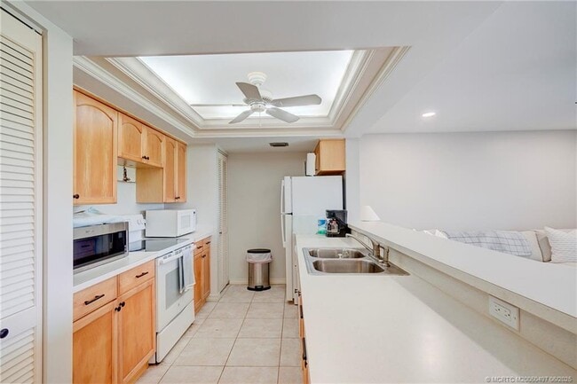 Photo - 5539 NE Gulfstream Way