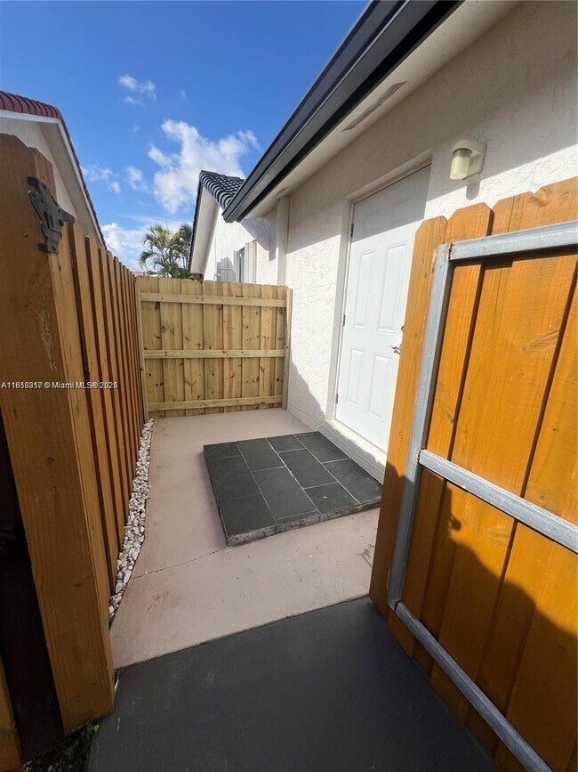 Photo - 14813 SW 171st Terrace