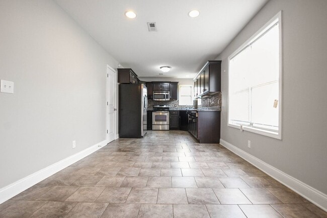 Photo - Pet Friendly Four Bedroom with Basement!