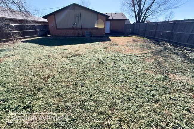 Photo - 313 NW 121st St