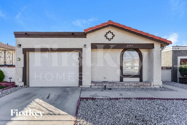 Building Photo - 2359 Los Feliz St