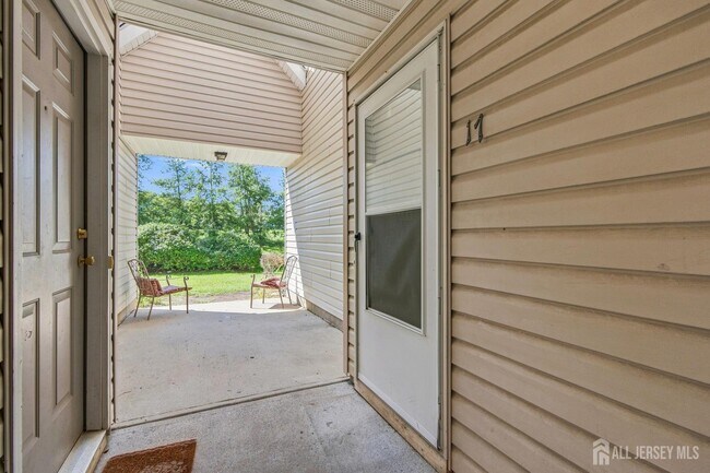 17 Prestwick Way