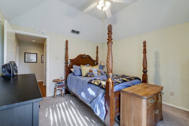 Photo - 2/2.5 Condo Right Near Hancock Center!