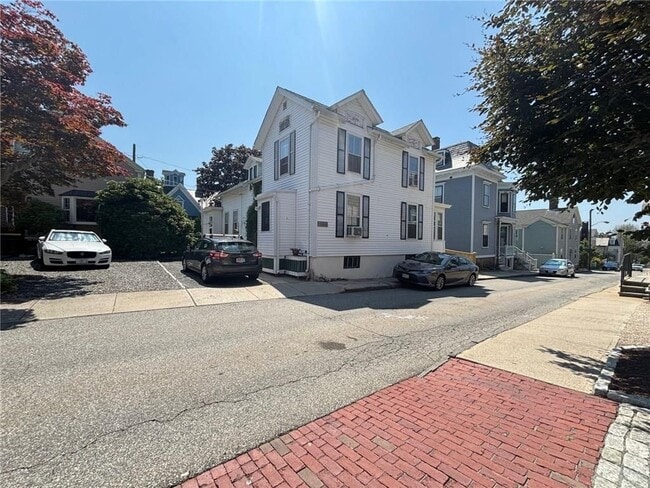 Photo - 107 Prospect Hill St Unit 3