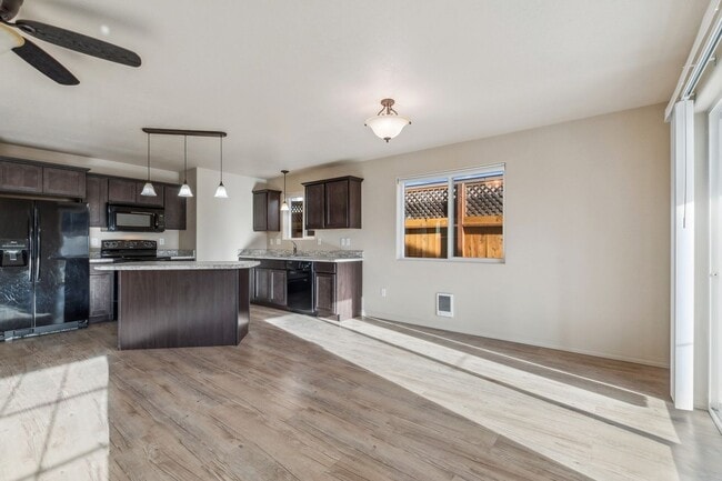 Photo - Adorable 3 bedroom. 2.5 bathTownhome in Columbia Falls