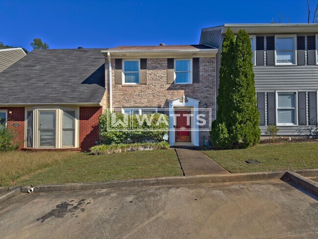 Building Photo - 2 Bedroom Townhome in Grayson Valley