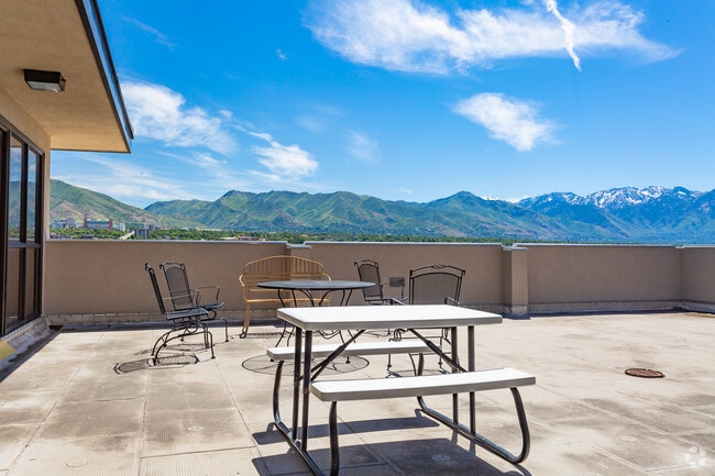Penthouse Sun Deck