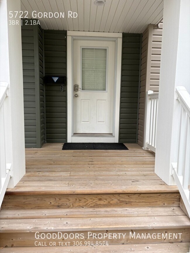Photo - 5722 Gordon Rd