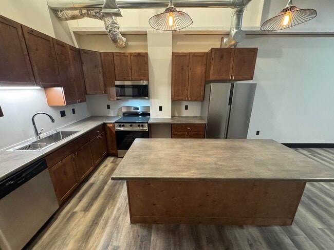 Photo - 200 W College Ave Unit 306