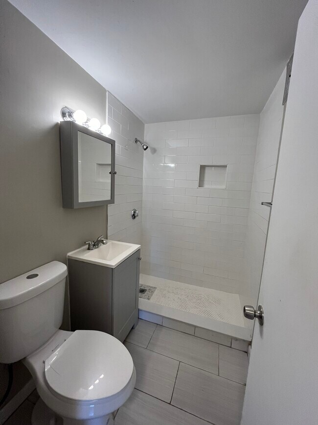 Photo - 38 Evergreen St Unit 3