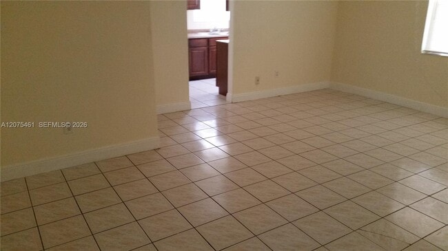 Photo - 807 SW 5th Ct Unit back
