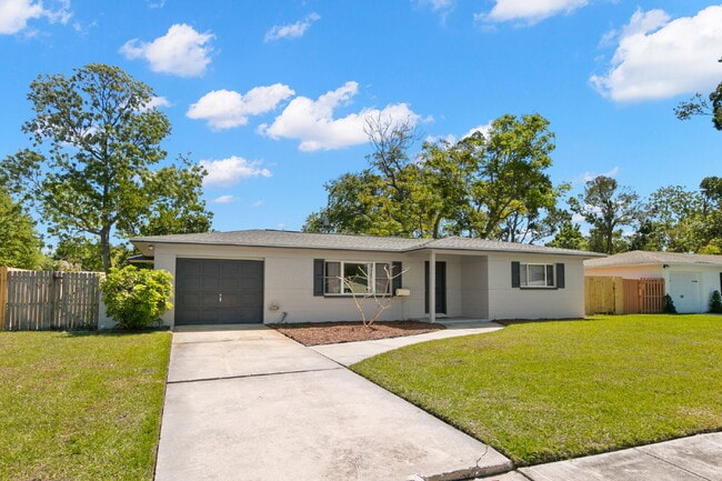 Photo - Home For Rent in St Petersburg!