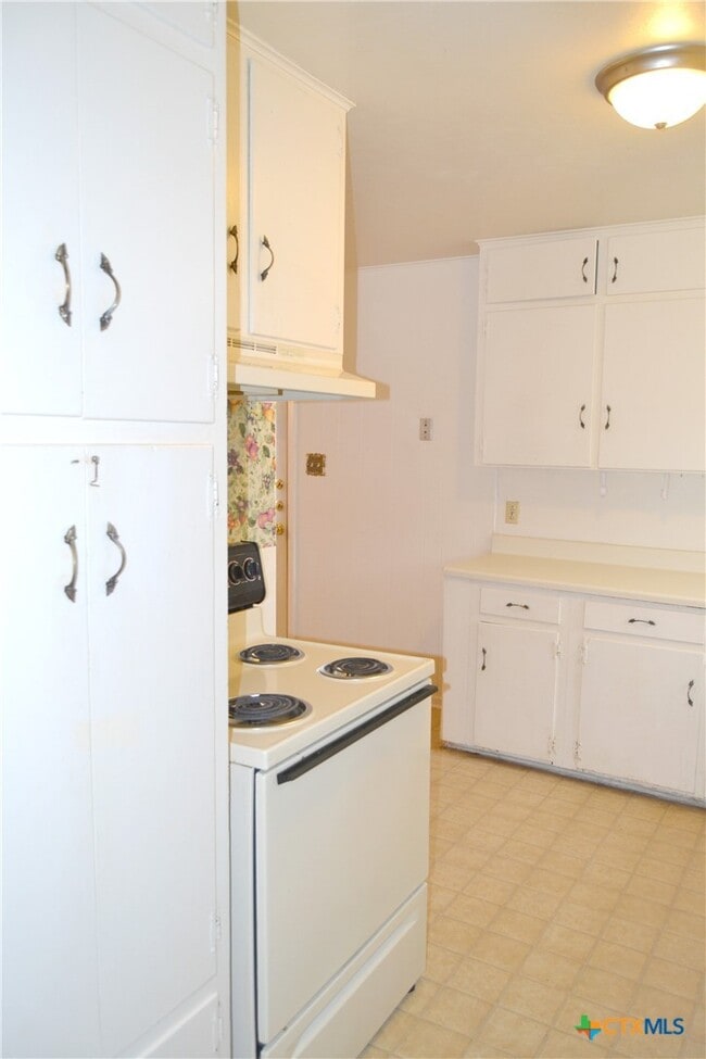 Photo - 1323 Gardenia Ave
