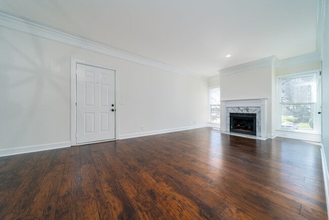121 Sloan Rd