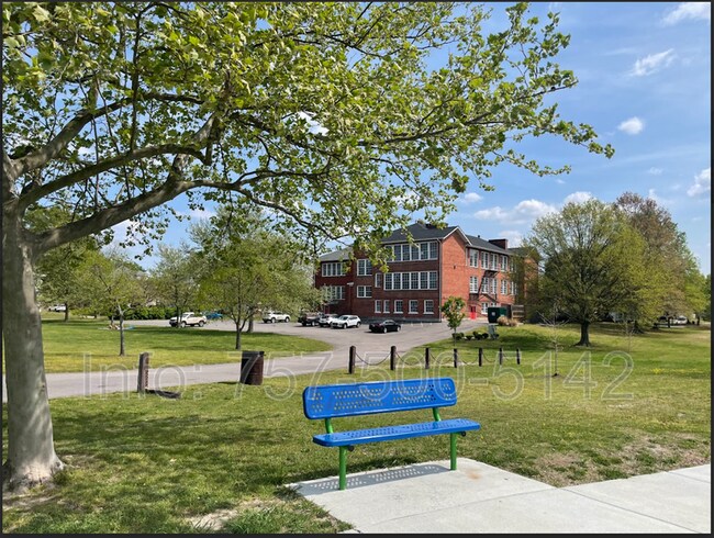 Photo - 2415 Ballentine Blvd Unit 104