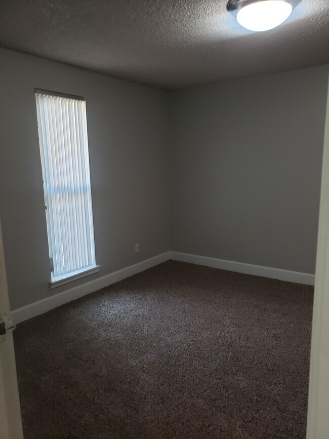 Photo - Aztec Villa Apartments