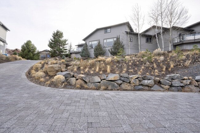 Photo - 2580 N W Awbrey Point Cir