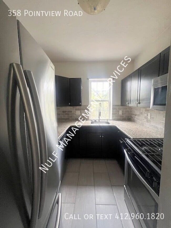 358 Pointview Rd