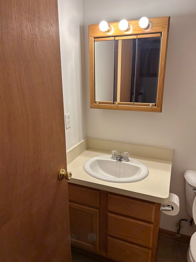 Photo - 2504 Eagles Circle Unit #4