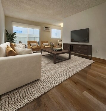 Photo - 10138 Palms Blvd