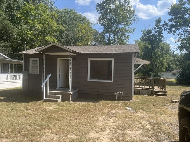Building Photo - 1107 S Rd Rental