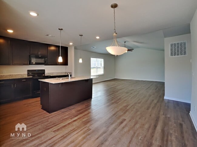 Photo - 120 Dasher Dr