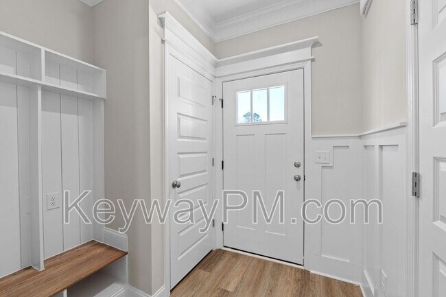 Photo - 2024 Denmark Ave SE