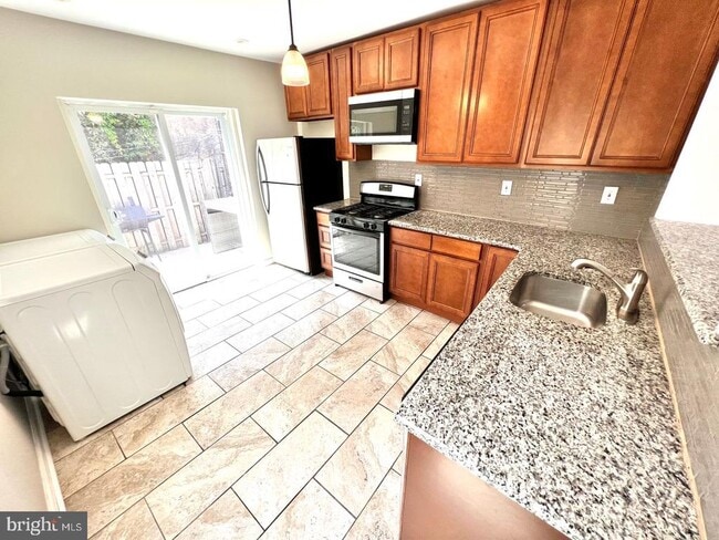 Photo - 2202 E Lehigh Ave