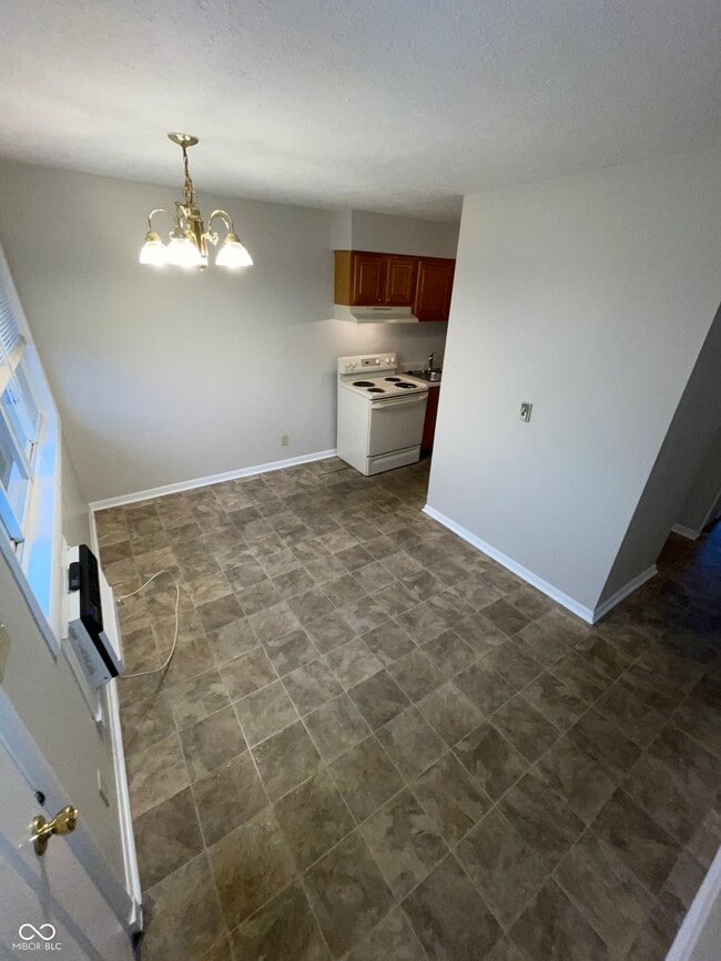 Photo - 943 W McKay Rd
