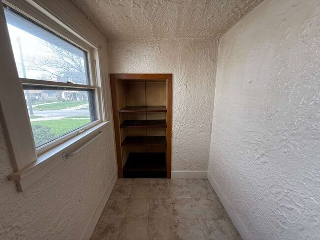 Photo - 17926 E Park Dr Unit Down