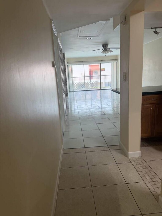 Photo - 2977 Riverside Dr