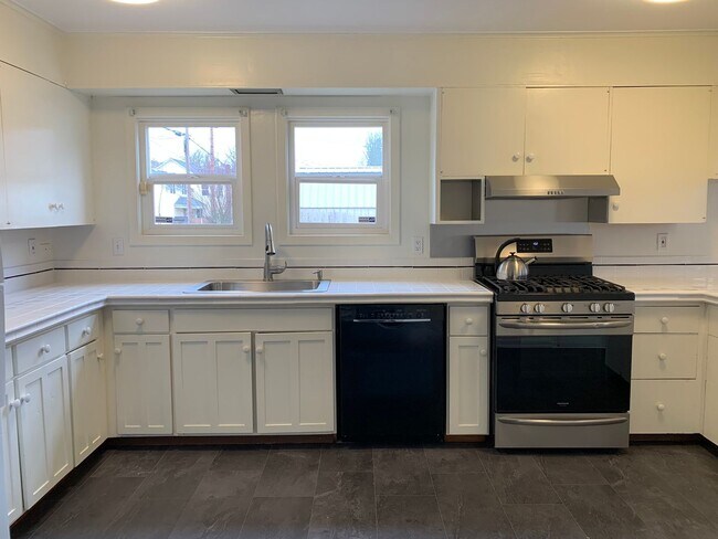 Photo - Stately Beauty with 3BR 1.5BA