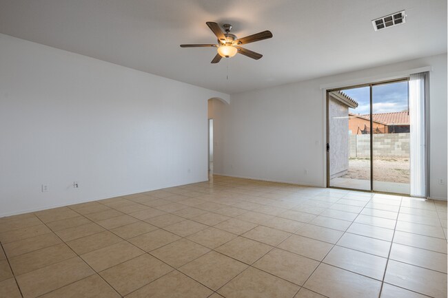 Photo - 4Bed/2Bath House in Maricopa! Move-In Ready on 11/12/2026!