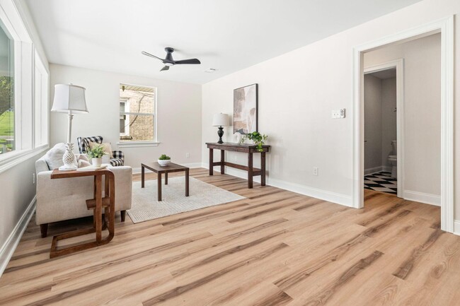 Photo - 110 Jules Ave