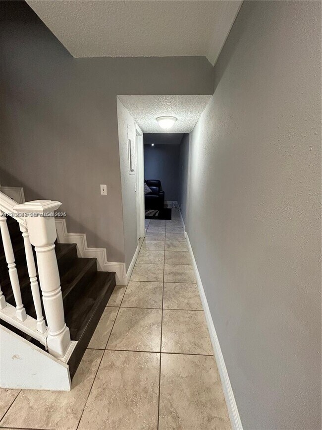 Photo - 29 Madrid Ln