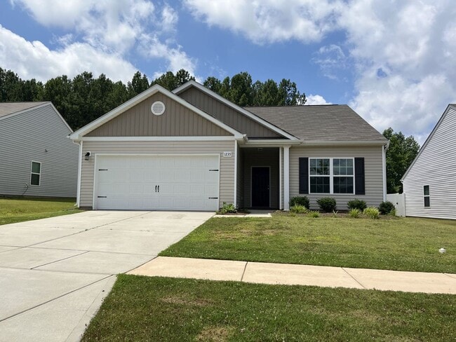 Newer 3 Bed Ranch home in East Charlotte - Newer 3 Bed Ranch home in East Charlotte