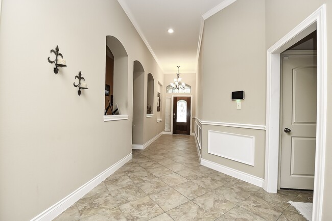 Photo - 6308 Silver Thistle Ln
