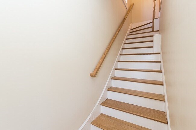 Photo - 9-11 Rock Valley Ave