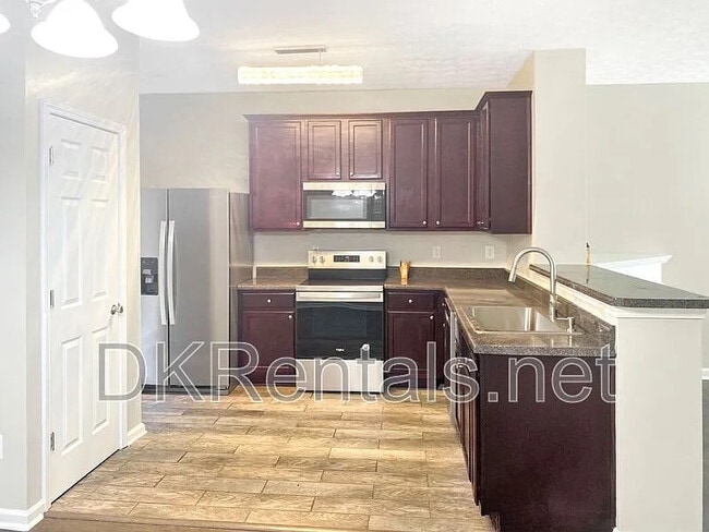 Room in Townhome on High Park Ln
