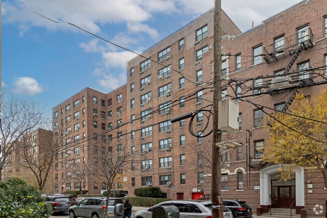 Photo - 2835 Webb Ave