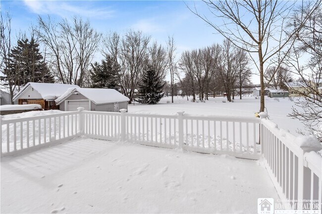 Photo - 101 Valley St