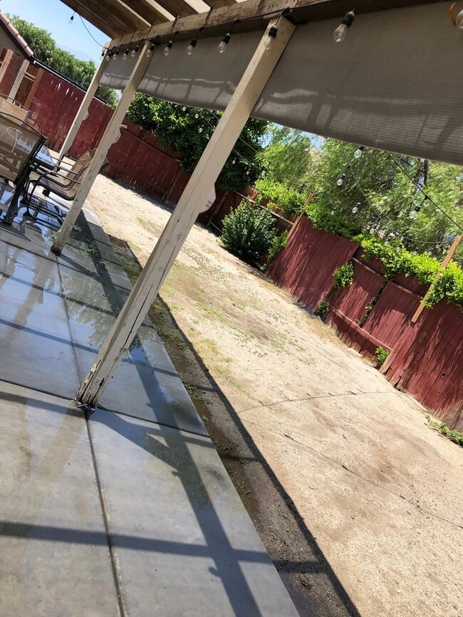 Photo - Thousand palms House
